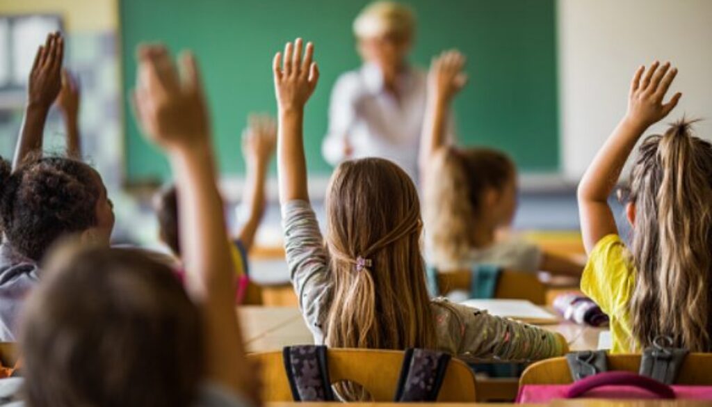 Scuola-elementare.jpg Scuola-elementare.jpg