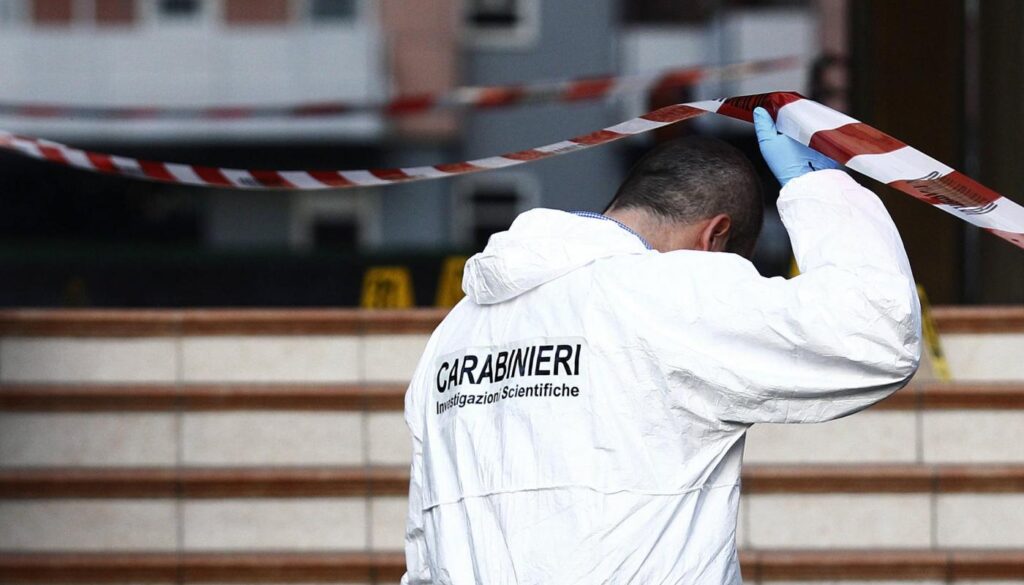 carabinieri-scientifica-coppia.jpg