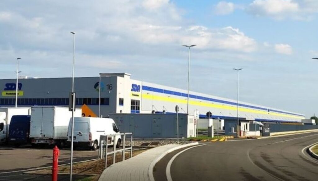 si-rompe-cinghia-della-gru-operaio-muore-schiacciato-dai-tubi-a-genova