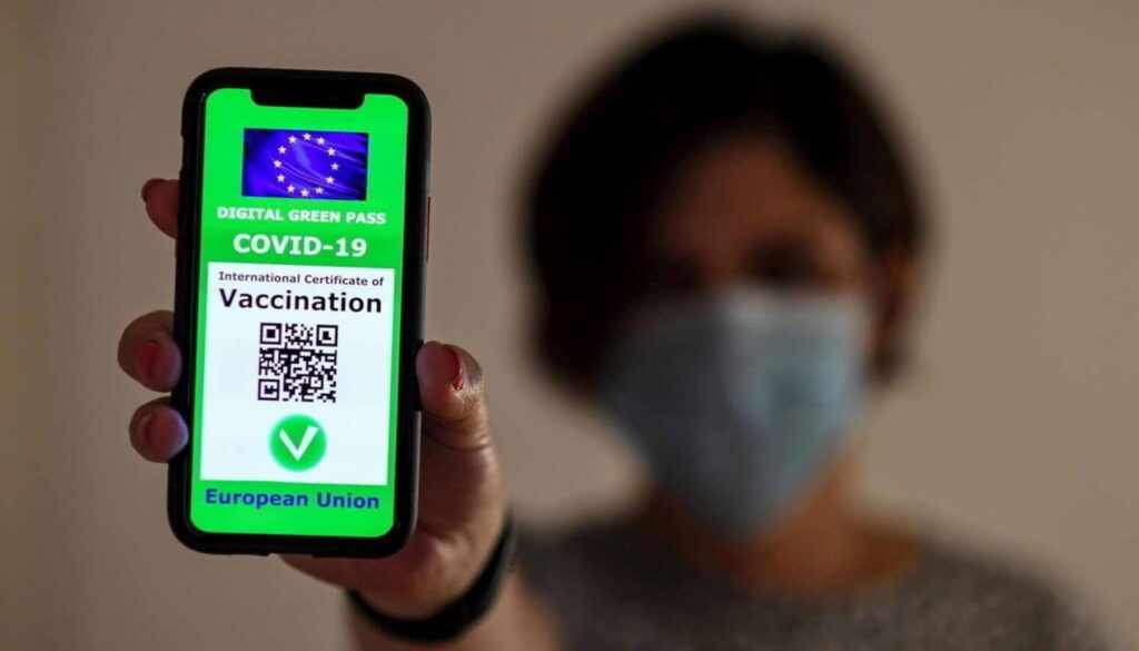 Coronavirus-green-pass-vaccination-passport-1.jpeg
