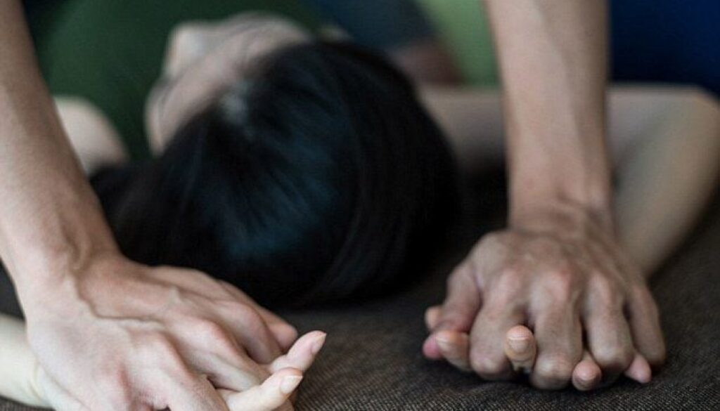 cerignola-violenta-ripetutamente-la-figlia-che-resta-incinta-arrestato