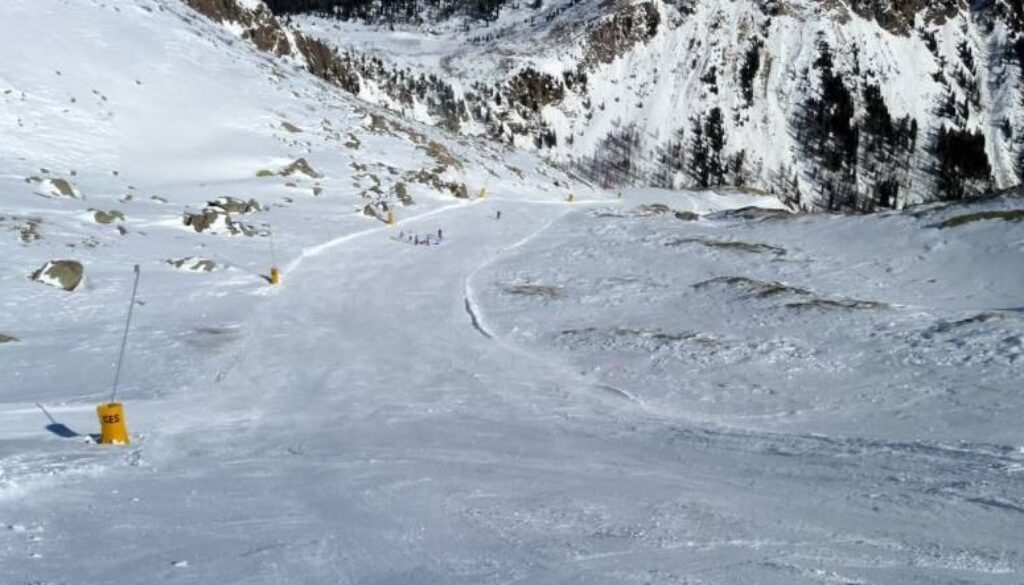 pista-sci.jpg pista-sci.jpg