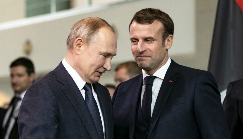 macron-putin.jpg