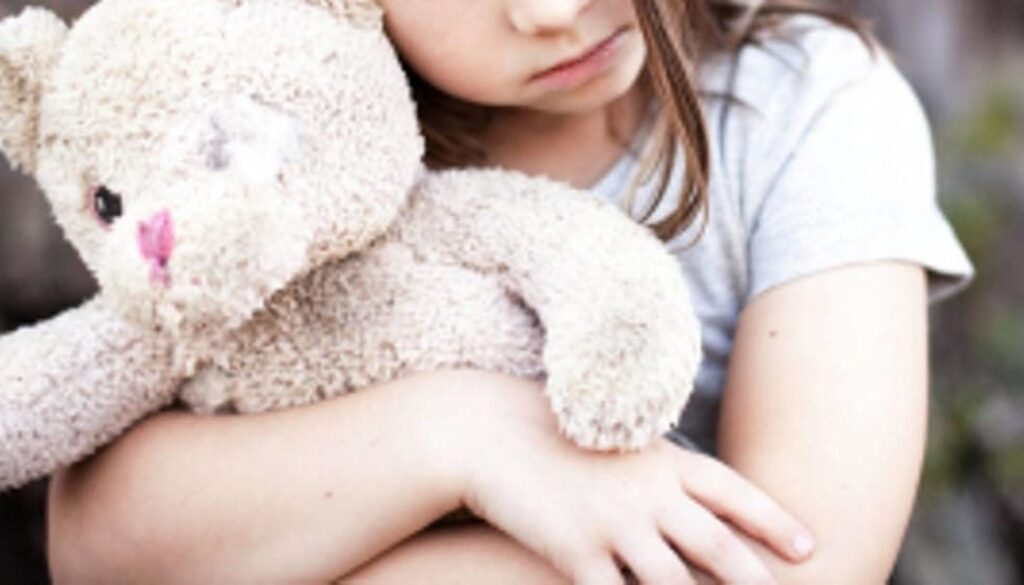 violenza-sessuale-minore-pedofili.jpeg
