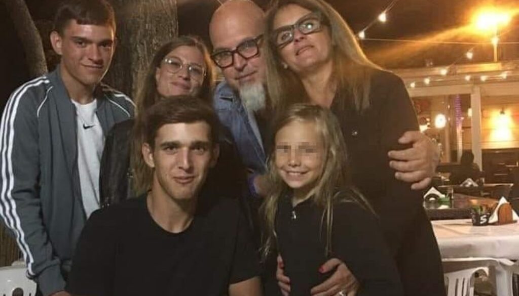 240727720_10208309353009040_8552805468512817920_n_censored-1646675032548.jpg 240727720_10208309353009040_8552805468512817920_n_censored-1646675032548.jpg