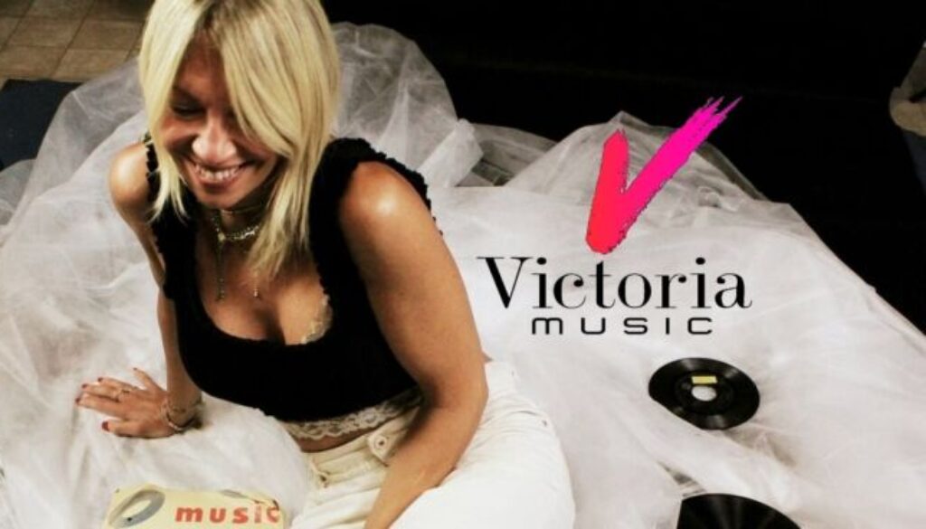 @Victoria Music COVER