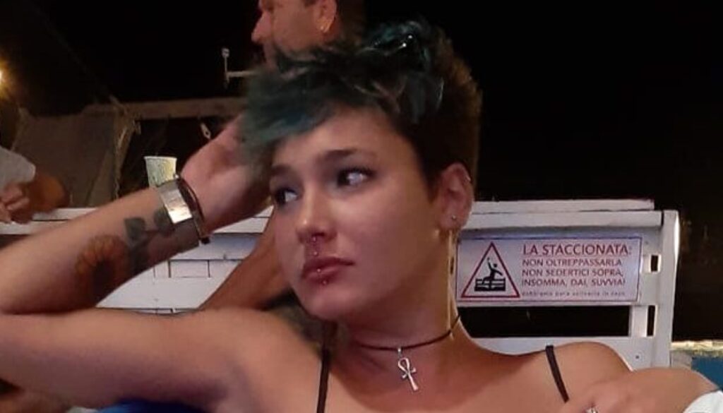 1650490444_andreearabciuc.jpeg