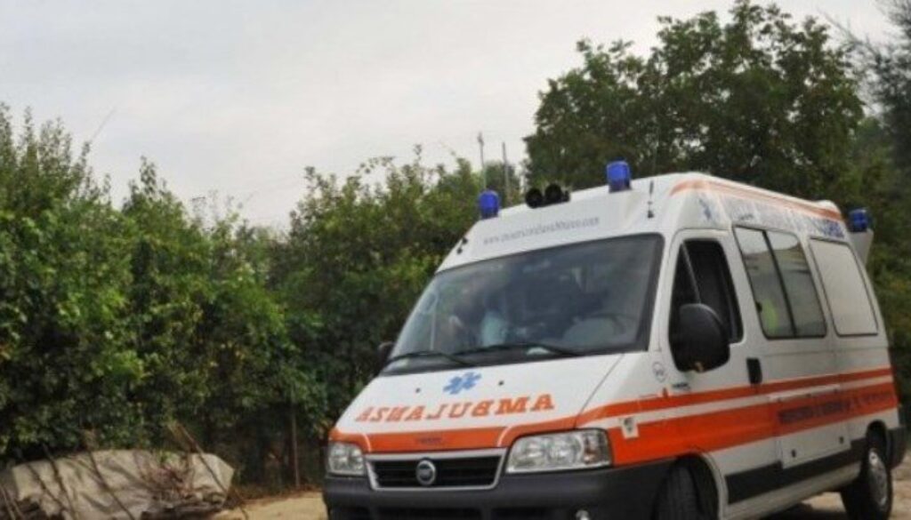 ambulanza-campagna-2-701x356.jpg