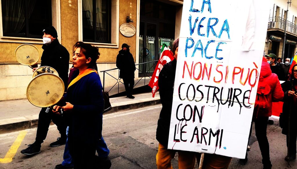 marcia-per-la-pace-a-comiso.jpg marcia-per-la-pace-a-comiso.jpg