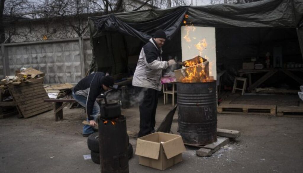 questanno-ci-saranno-263-milioni-di-persone-in-piu-in-poverta-estrema-per-colpa-di-guerra-e-covid