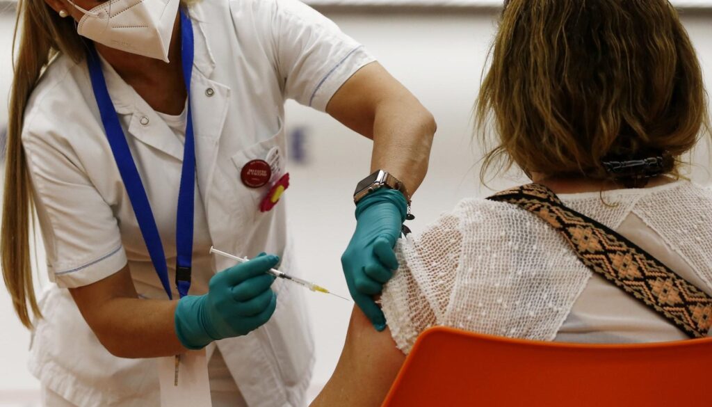 vaccino-covid-1632736987566.jpg vaccino-covid-1632736987566.jpg