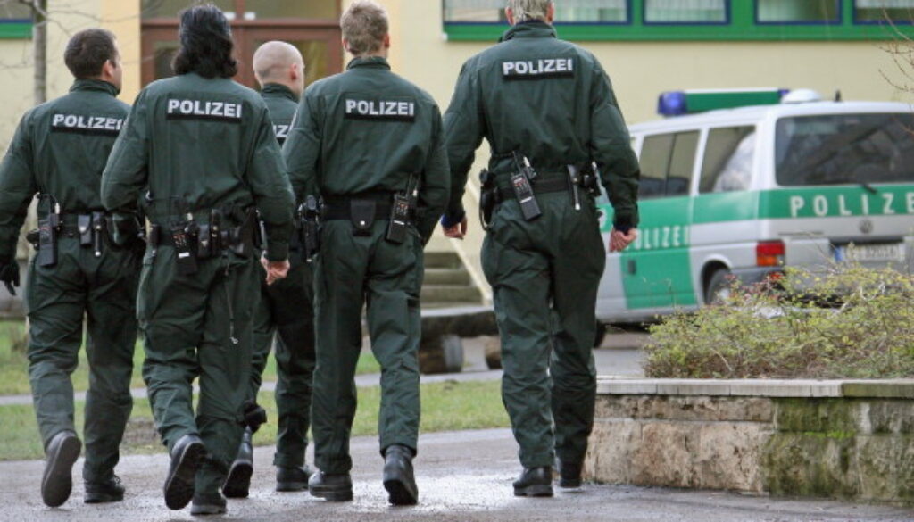 polizei_12.jpg