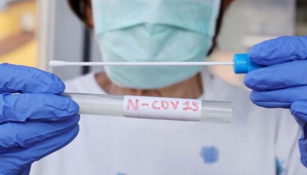 coronavirus_tampone_esame_infermiera_fg.jpeg coronavirus_tampone_esame_infermiera_fg.jpeg