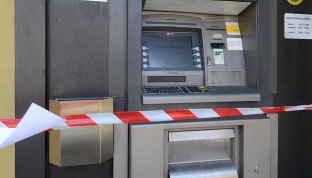 rapina-banca-ferrara.jpeg rapina-banca-ferrara.jpeg