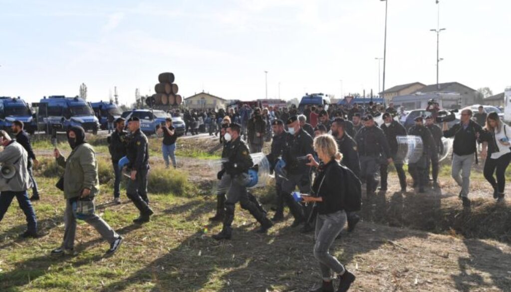 20197847_medium.jpg 20197847_medium.jpg