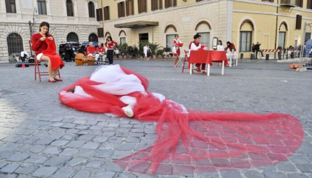 performance-femminicidio-montecitorio.jpg performance-femminicidio-montecitorio.jpg