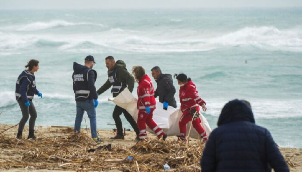 migranti-crotone.jpg