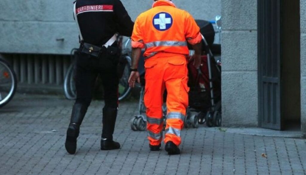 carabinieri-ambulanza.jpg