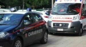 6497388_11074254_carabinieri_e_ambulanza.jpg