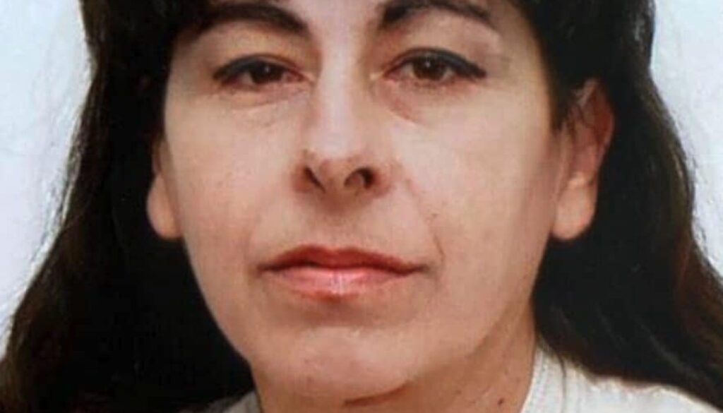 Rosa-Bechere.jpg