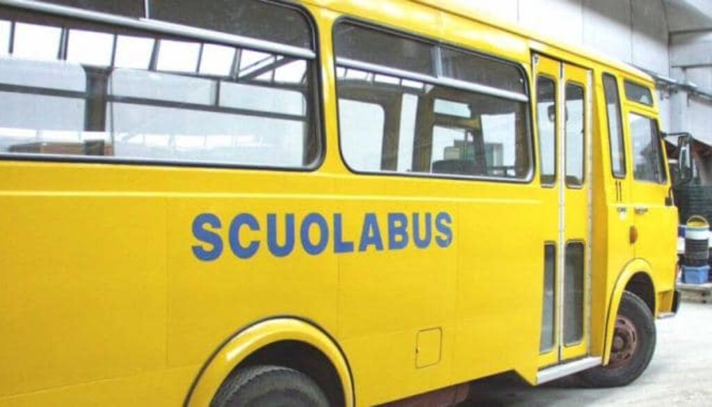 Scuolabus-bimba-dimenticata.jpg