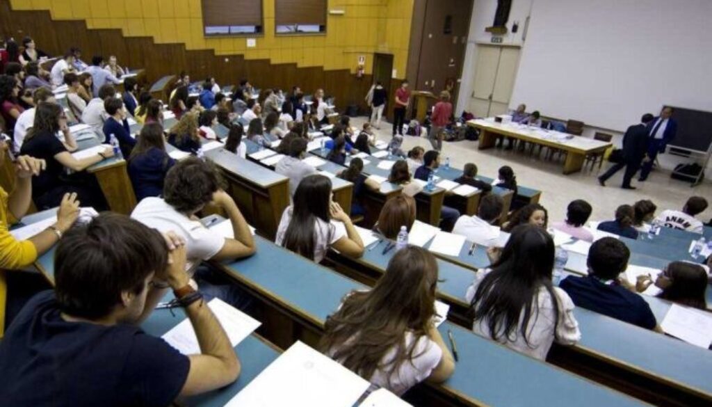 scuola-universita-1586449181143.jpg
