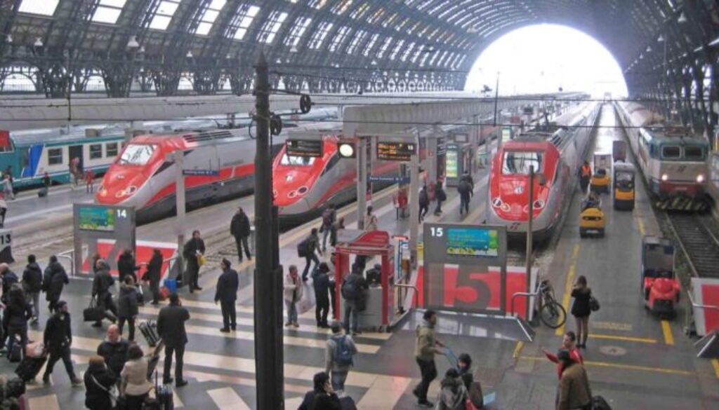 treni-frecciarossa.jpeg