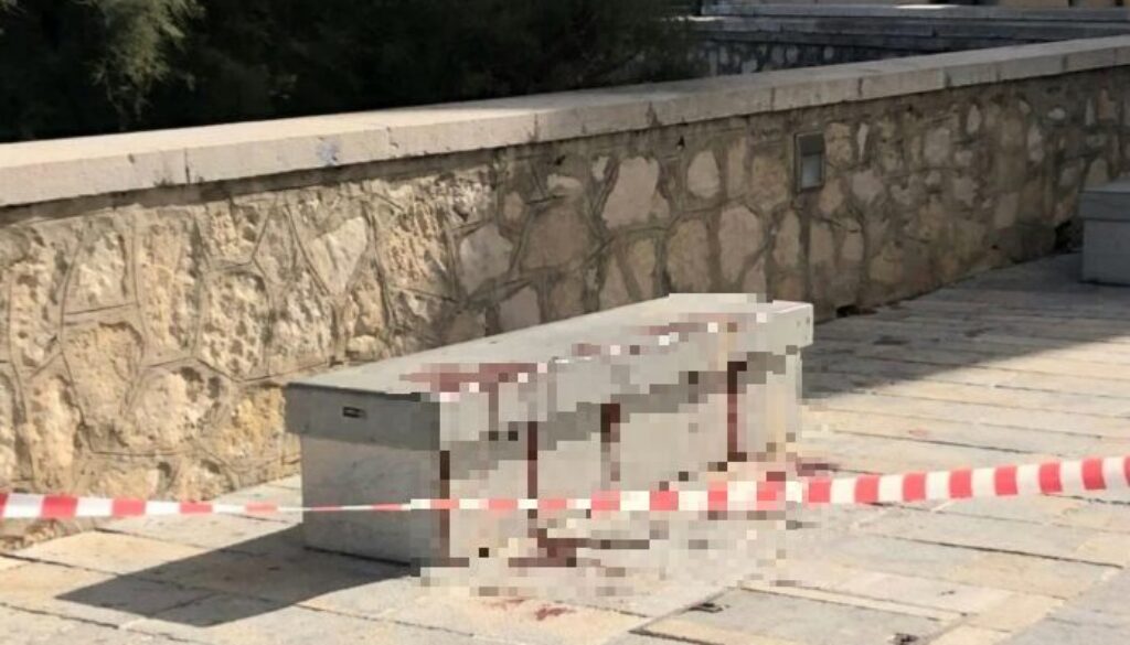 Violenzasessuale_Trapani_mura_di_Tramontana_25-11-2022-696x500-1_censored.jpg