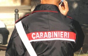 carabiniere-di-spalle.jpg