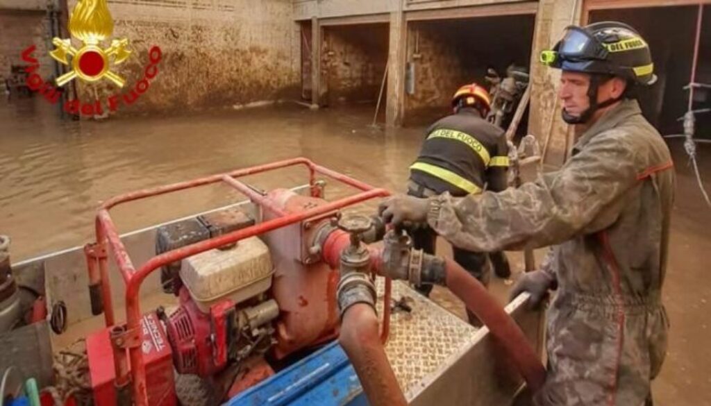 vigili-del-fuoco-interventi-maltempo-in-toscana.jpeg