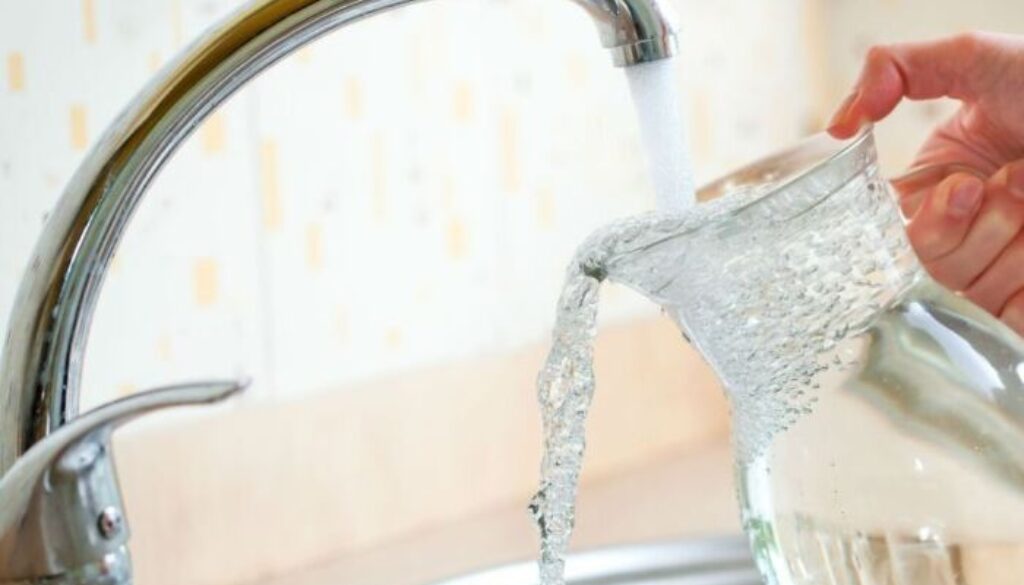 bere-rubinetto-1608651984776.jpg bere-rubinetto-1608651984776.jpg