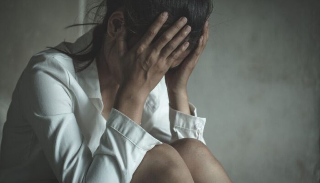 1707847652_violenza-sessuale-stalking-stupro-mobbing-luogo-lavoro-violenza-donne-violentata-stuprata-droga-stupro-discoteca-6.jpg 1707847652_violenza-sessuale-stalking-stupro-mobbing-luogo-lavoro-violenza-donne-violentata-stuprata-droga-stupro-discoteca-6.jpg