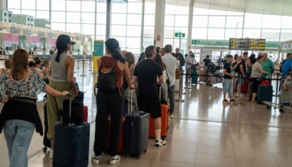 Aeroporto-fila.jpeg