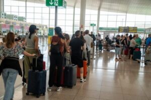 Aeroporto-fila.jpeg