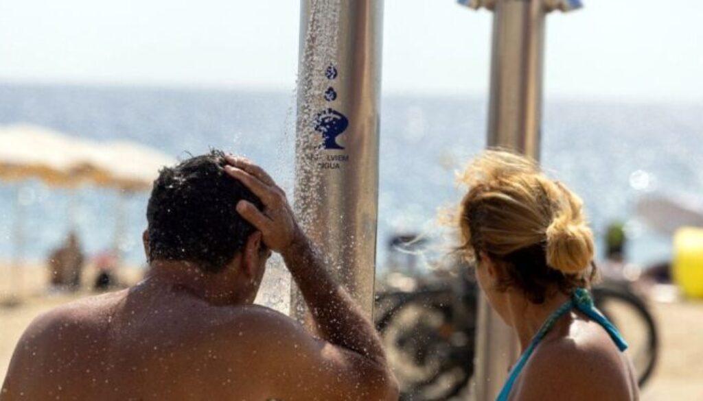acqua-potabile-spiaggia.jpg