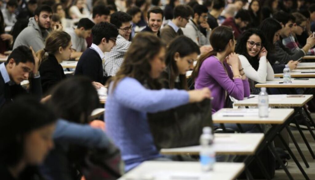 aula-universitaria.jpg