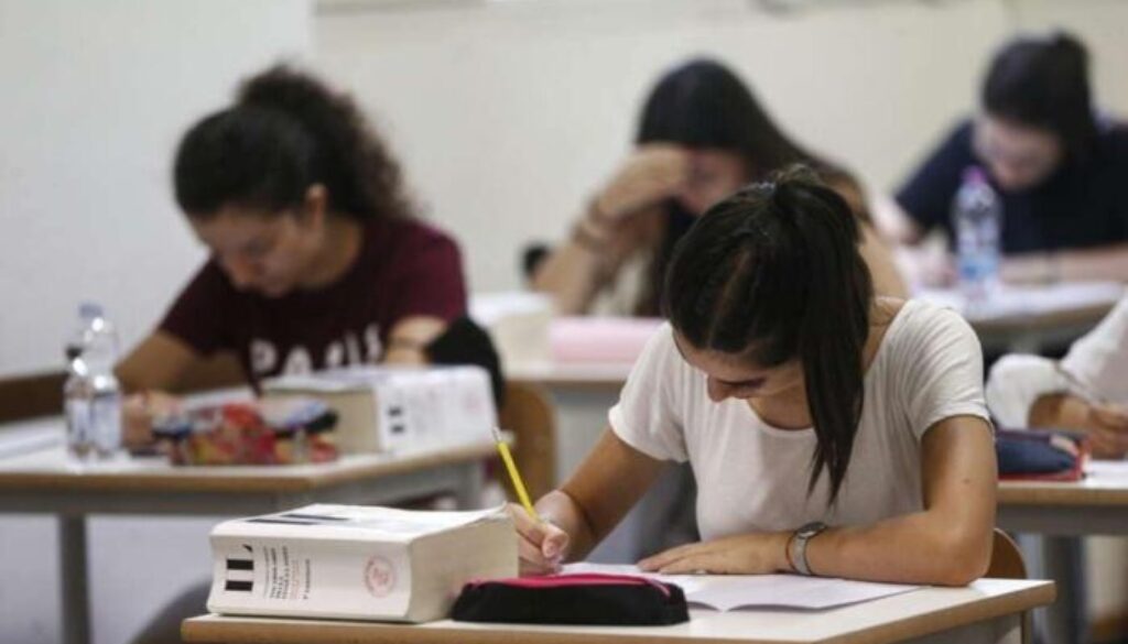 maturita-1-900x600-1.jpg